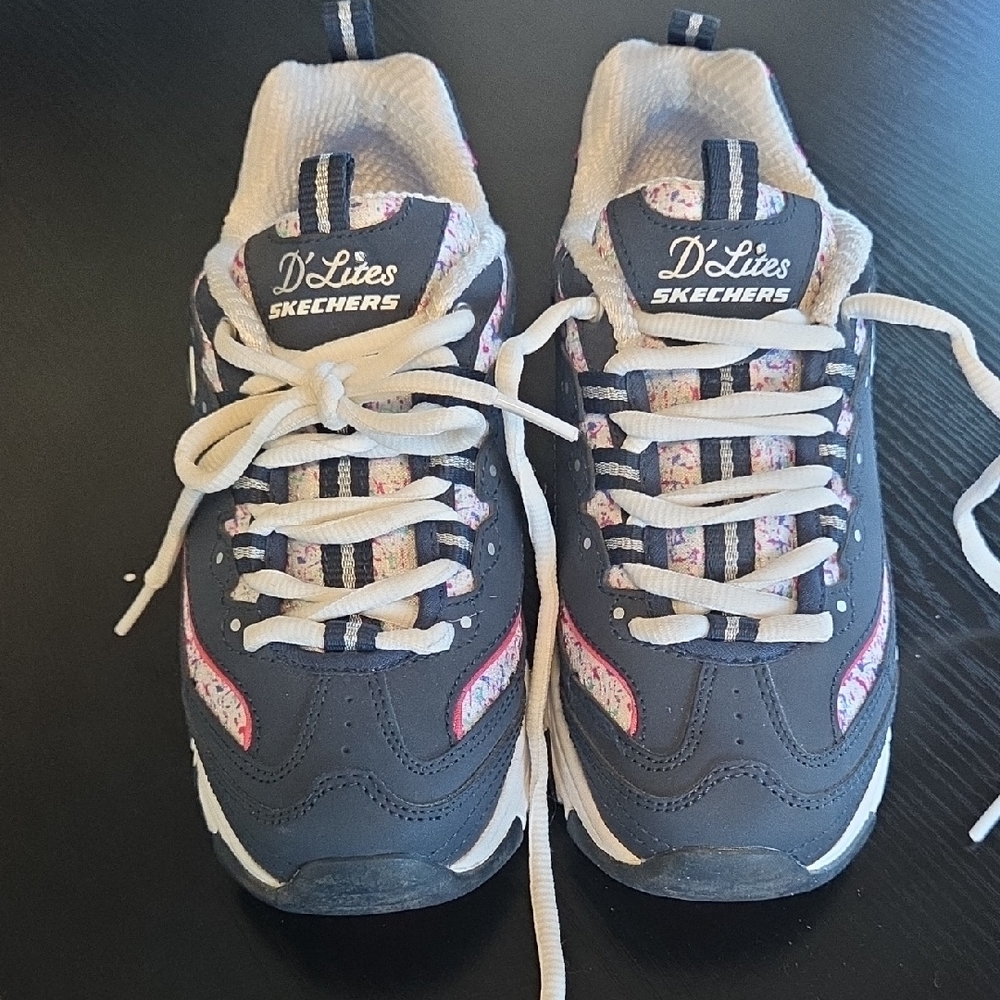 Skechers D'Lites Navy  and Pink Sneakers